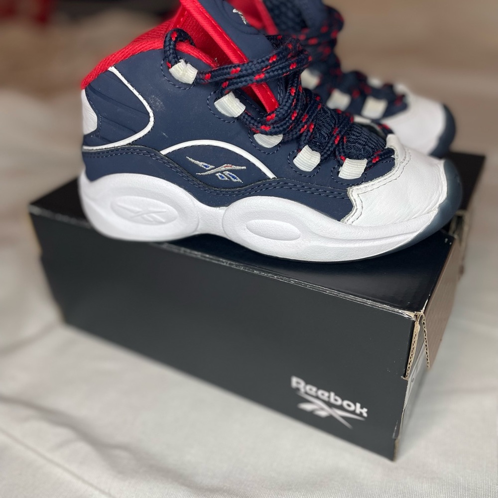 Red, white and blue Reebok Questions - Picture 3 of 4